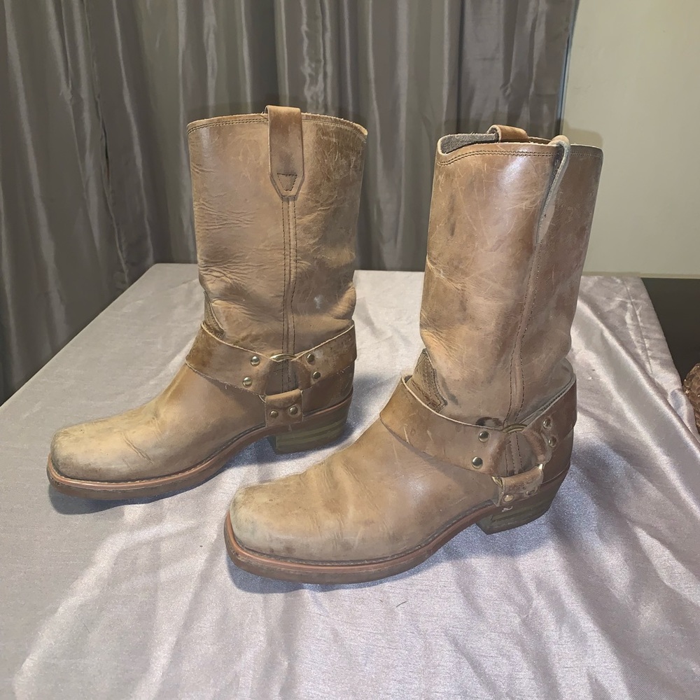 Dingo boots size 8m